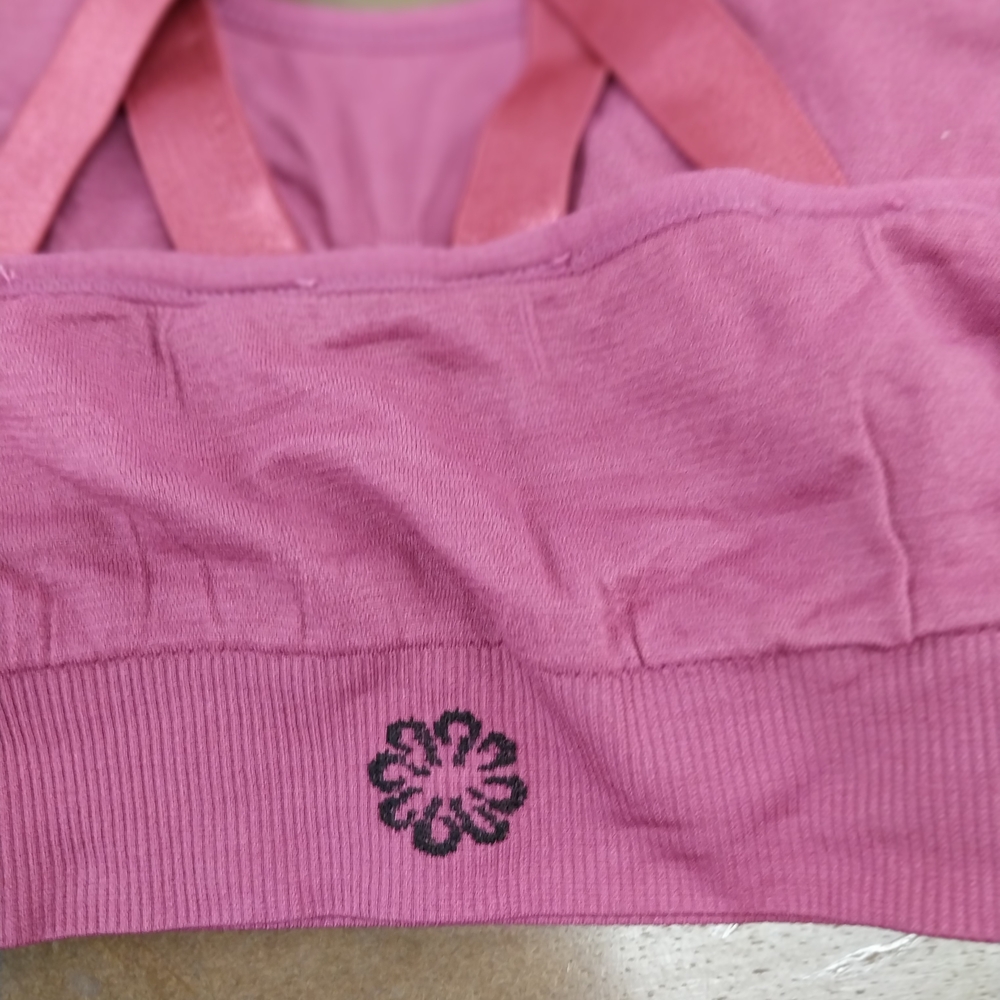 Pro Player Raspberry Sports Bra - Picture 2 of 6